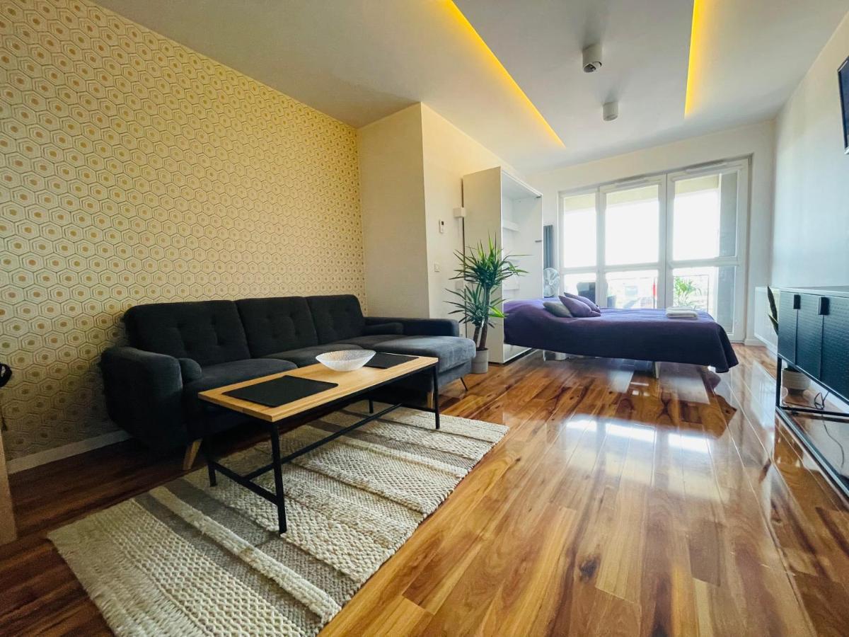 Sky View Apartments - Lm Group ชเตชชิน ภายนอก รูปภาพ